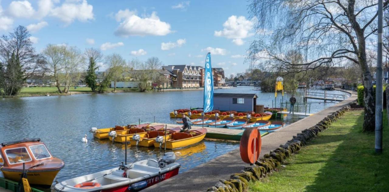 Beautiful Cottage, Amazing Location, The Castle, Ascot, Legoland, Free Parking Super Close