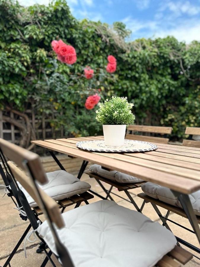 Beautiful Cottage, Amazing Location, The Castle, Ascot, Legoland, Free Parking Super Close Windsor