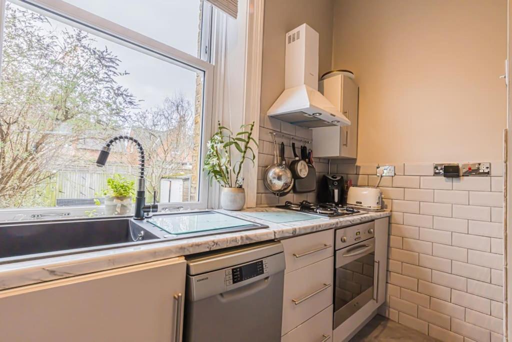 Charming 1 Bedroom Retreat In