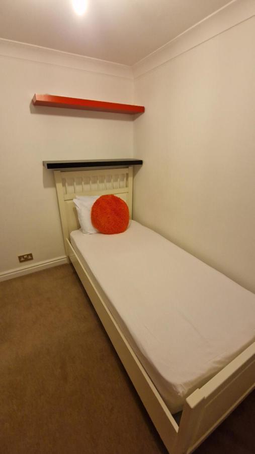Comfort Sleep - With Shared Facilities * Windsor