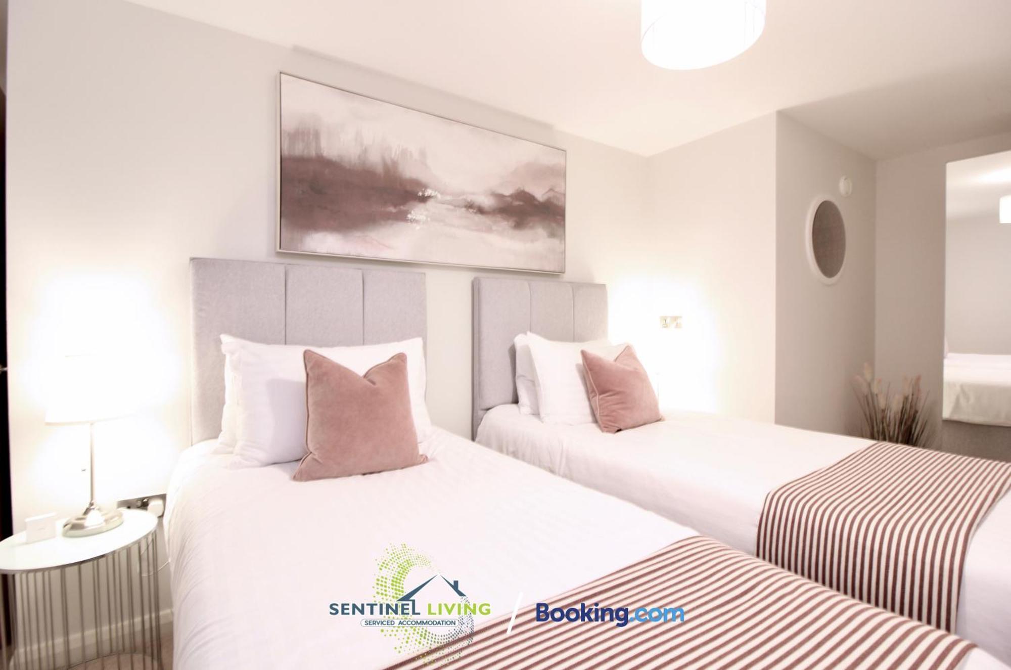 Sentinel: 2-bedroom Serviced With Free Wi-fi * Windsor