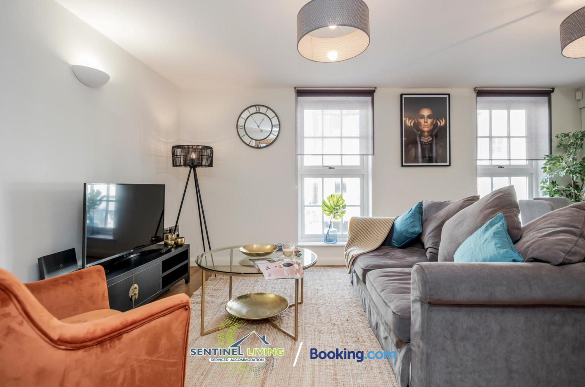 Sentinel: 2-bedroom Serviced With Free Wi-fi * Windsor