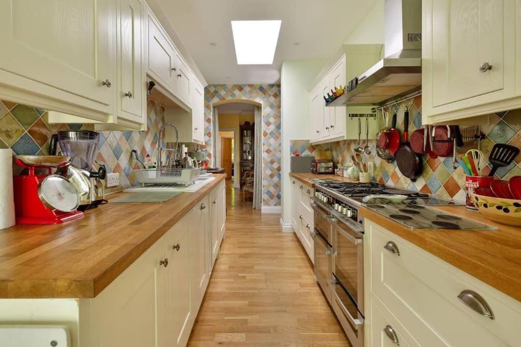 Windsor/legoland/ascot Charming 3br In Centre * Windsor