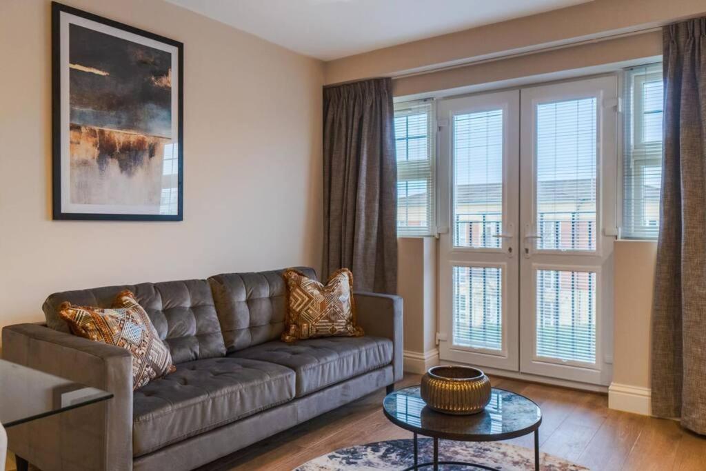 2bed/2bath Bliss, Private Parking Apartamento
