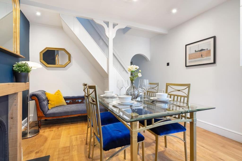 Newly Renovated 2 Bed - Long Reduce Rate * Windsor