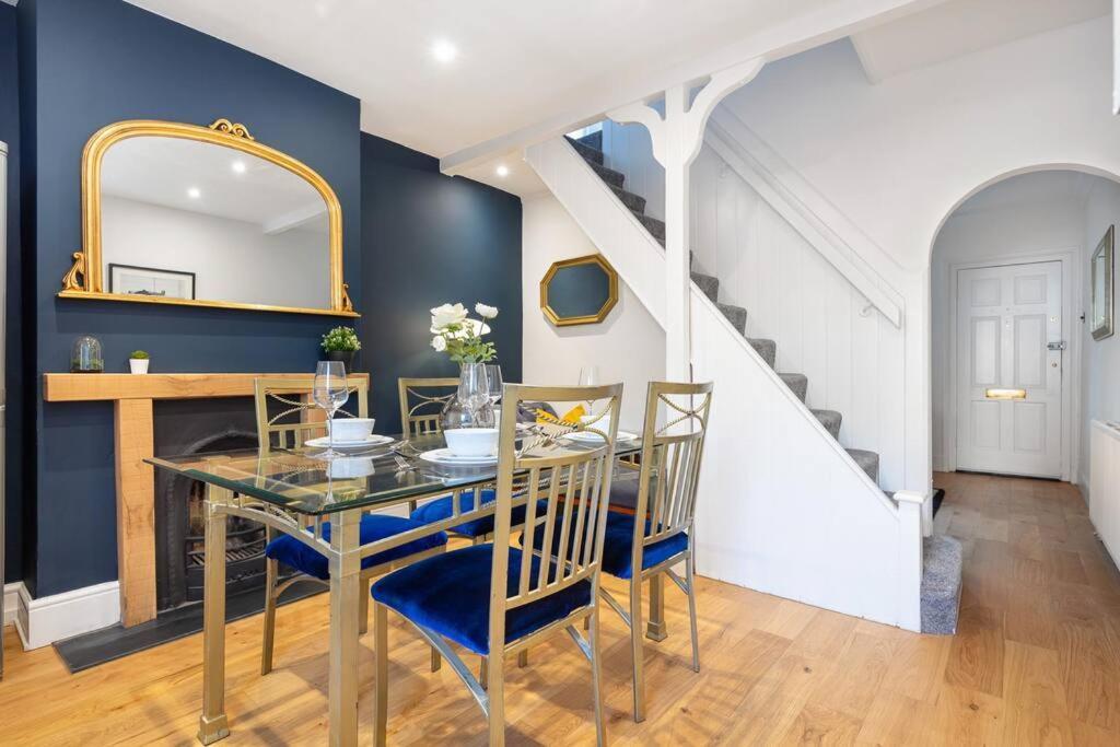 Newly Renovated 2 Bed - Long Reduce Rate *
