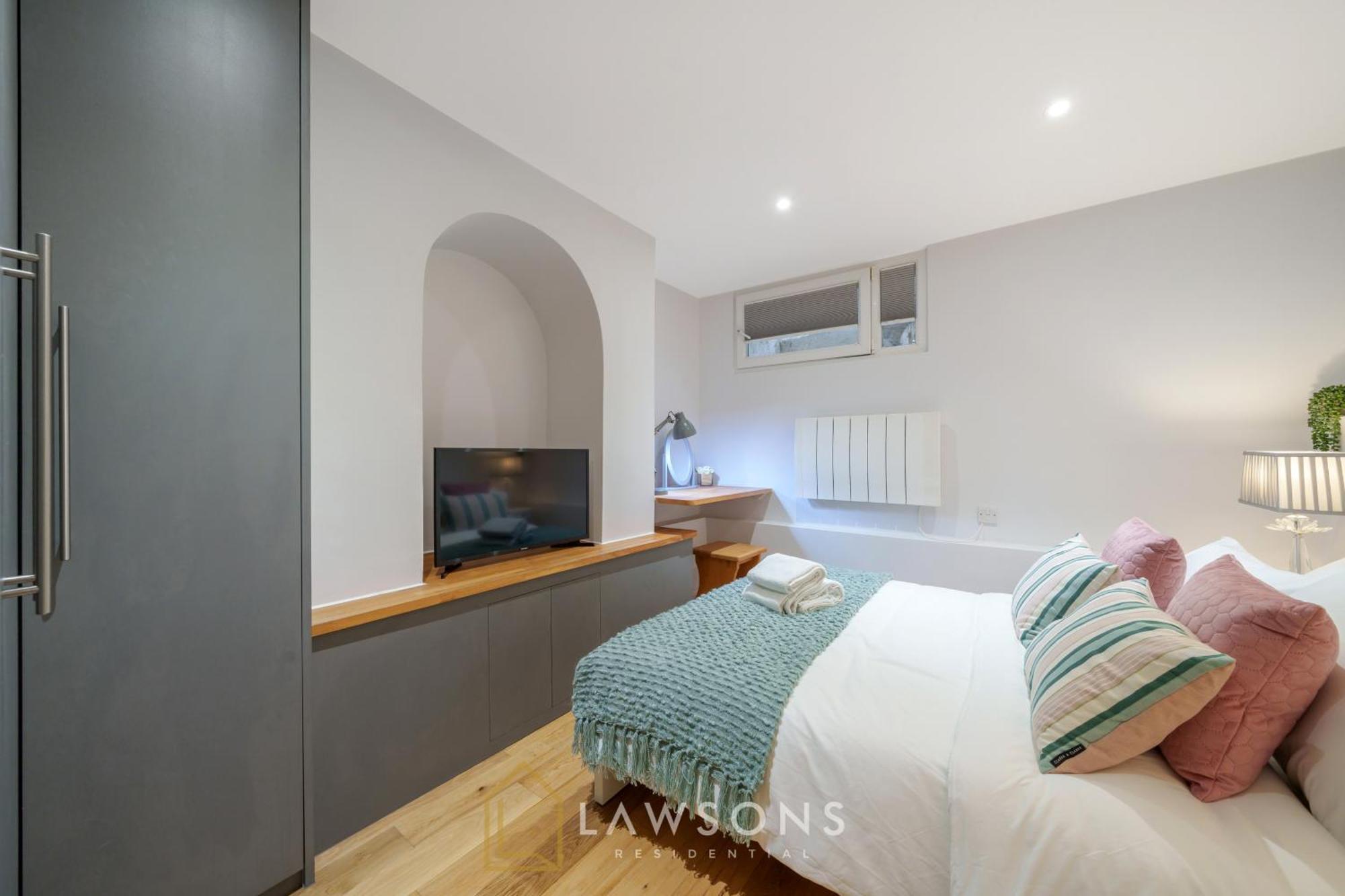 Modern Living By Lawsons * Windsor
