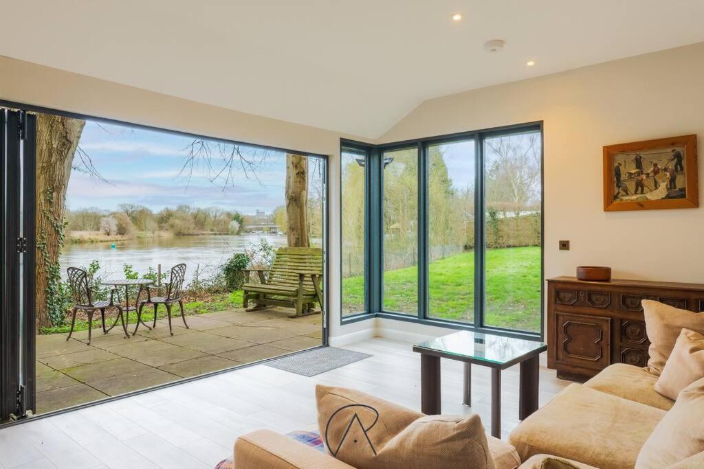 Holiday home River's Edge Retreat:a Cosy 1-bed In