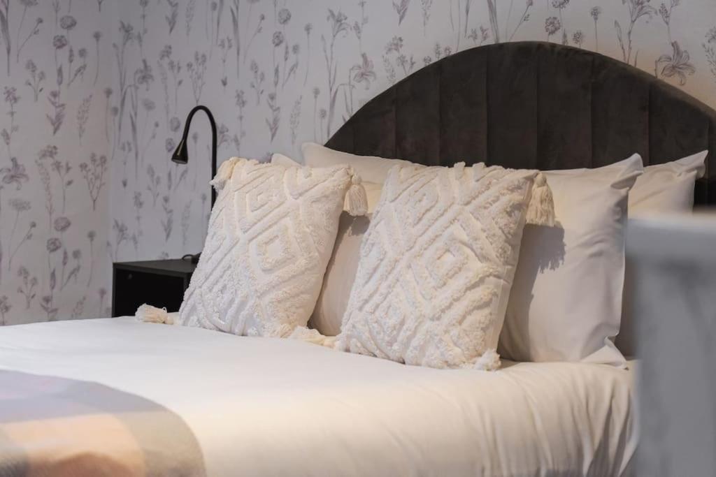 Holiday home Wellness Escape By River, Sauna, Heated Pool, Hot Tub