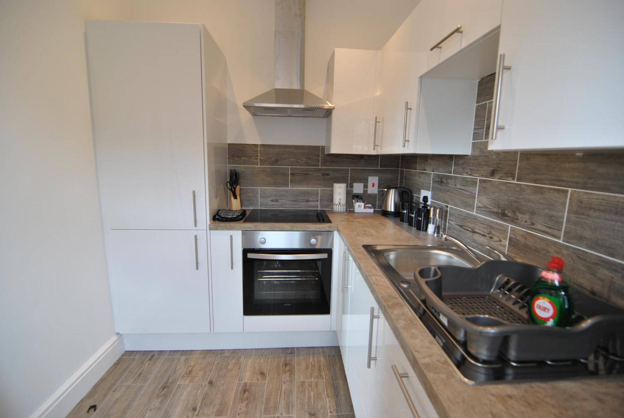 Lord Raglan House One Bedroom With Parking *