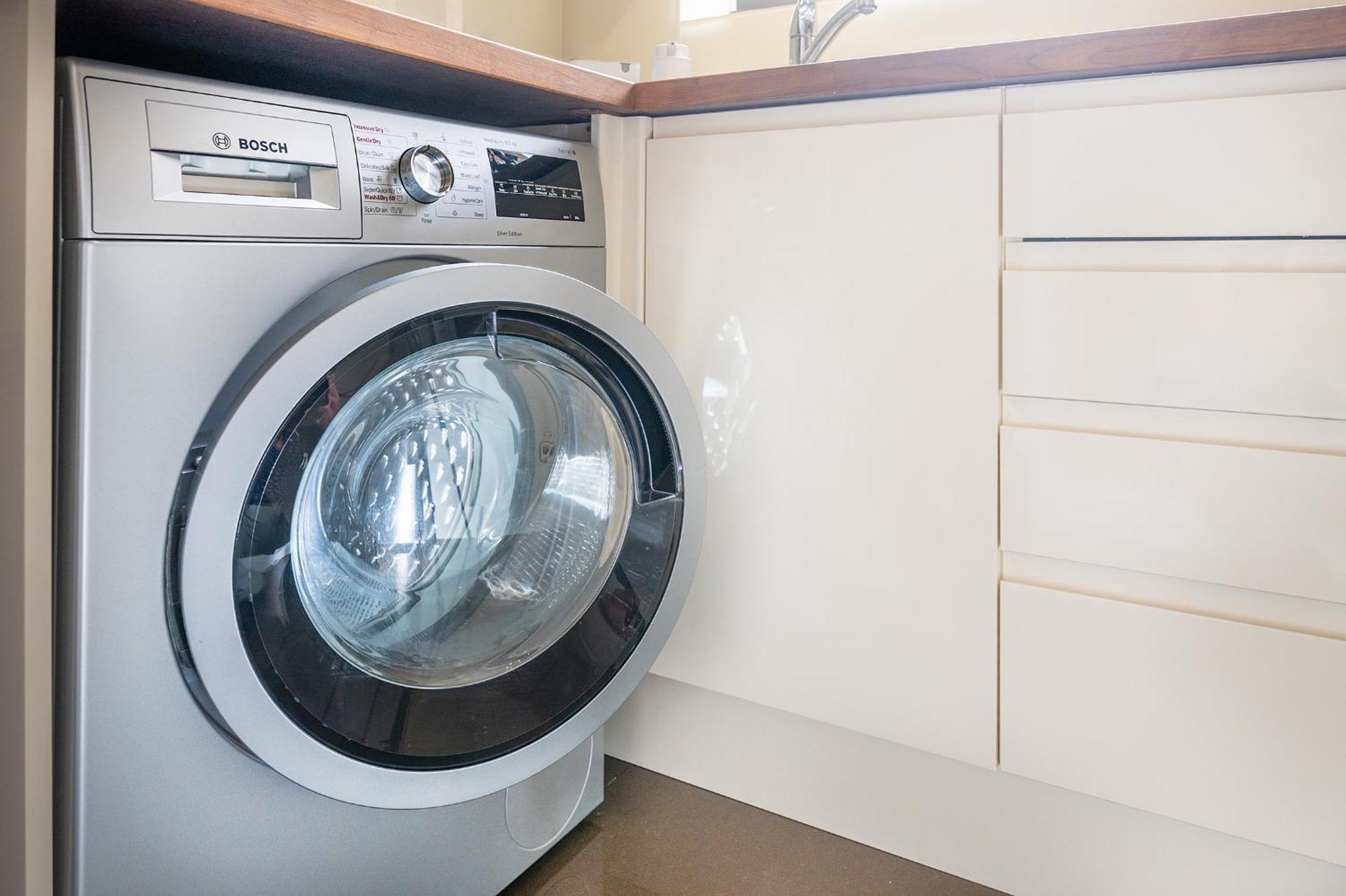 La Casa - Spacious Ground Floor 2-bedroom With Free Parking