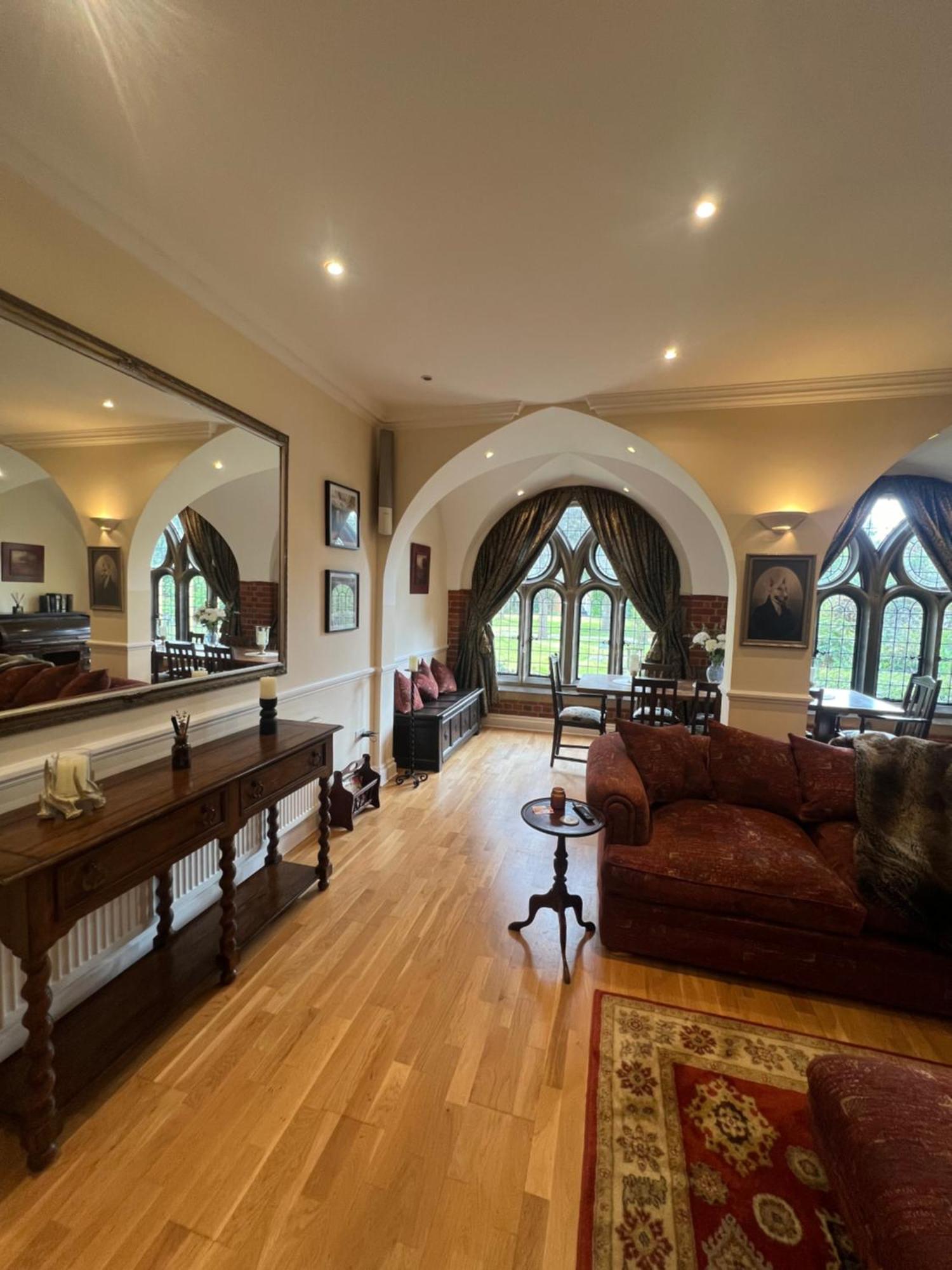 Victorian Convent Apartment Windsor