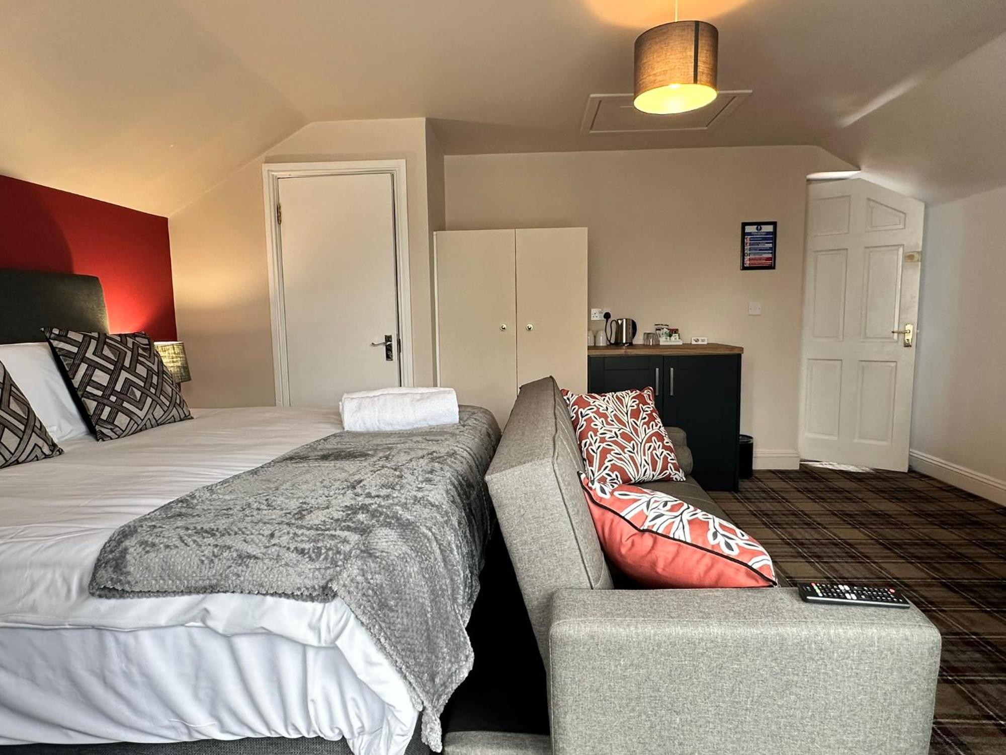 The Pub & 3* Windsor