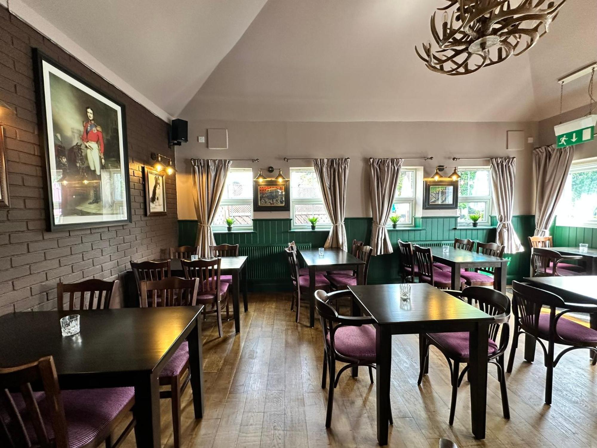 Hotel The Pub & Windsor
