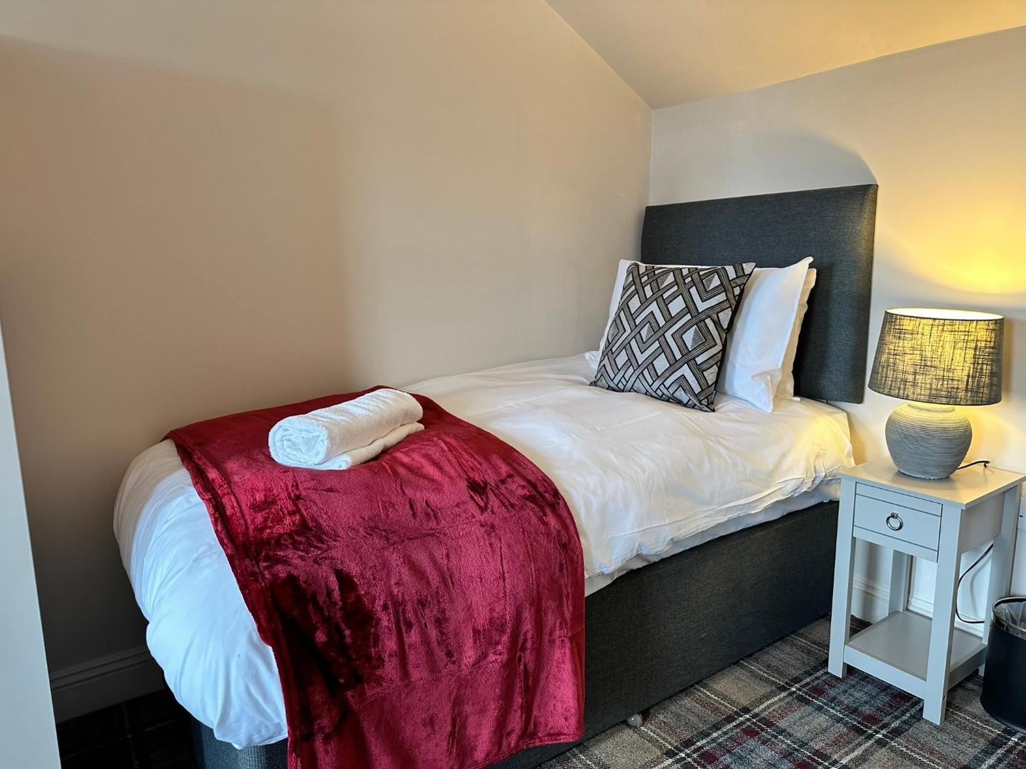 Hotel The Pub &