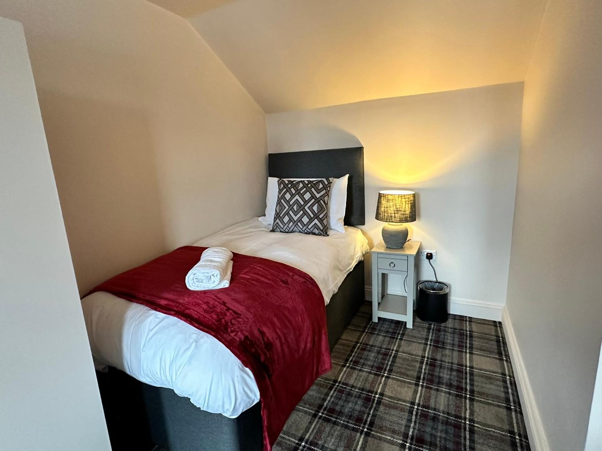 Hotel The Pub & 3*