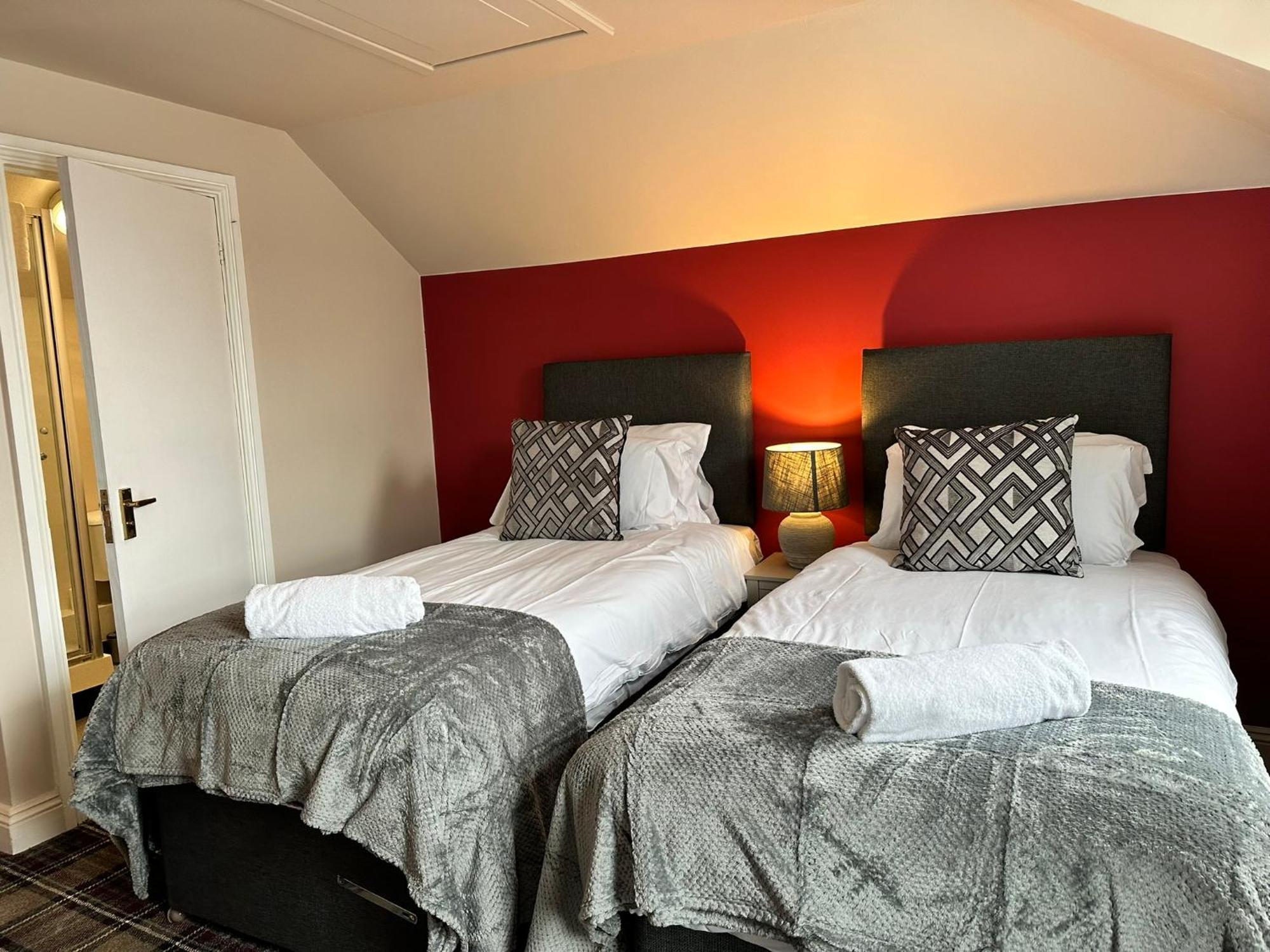 The Pub & Hotel 3*