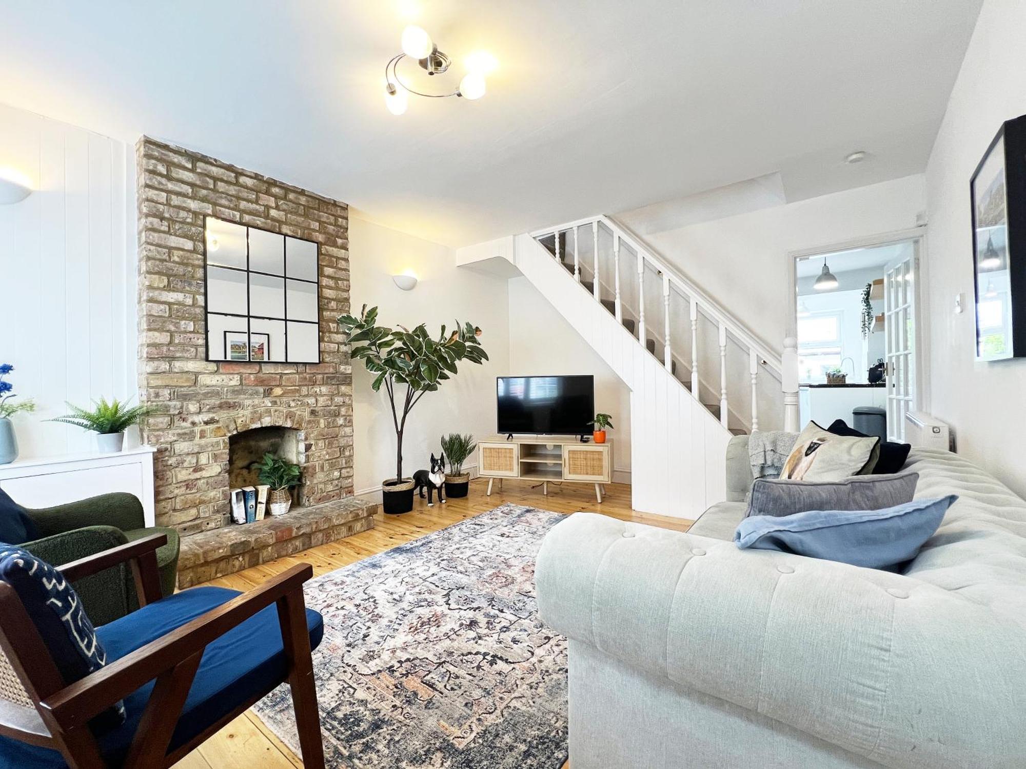 Beautiful Cottage, Amazing Location, The Castle, Ascot, Legoland, Free Parking Super Close Windsor