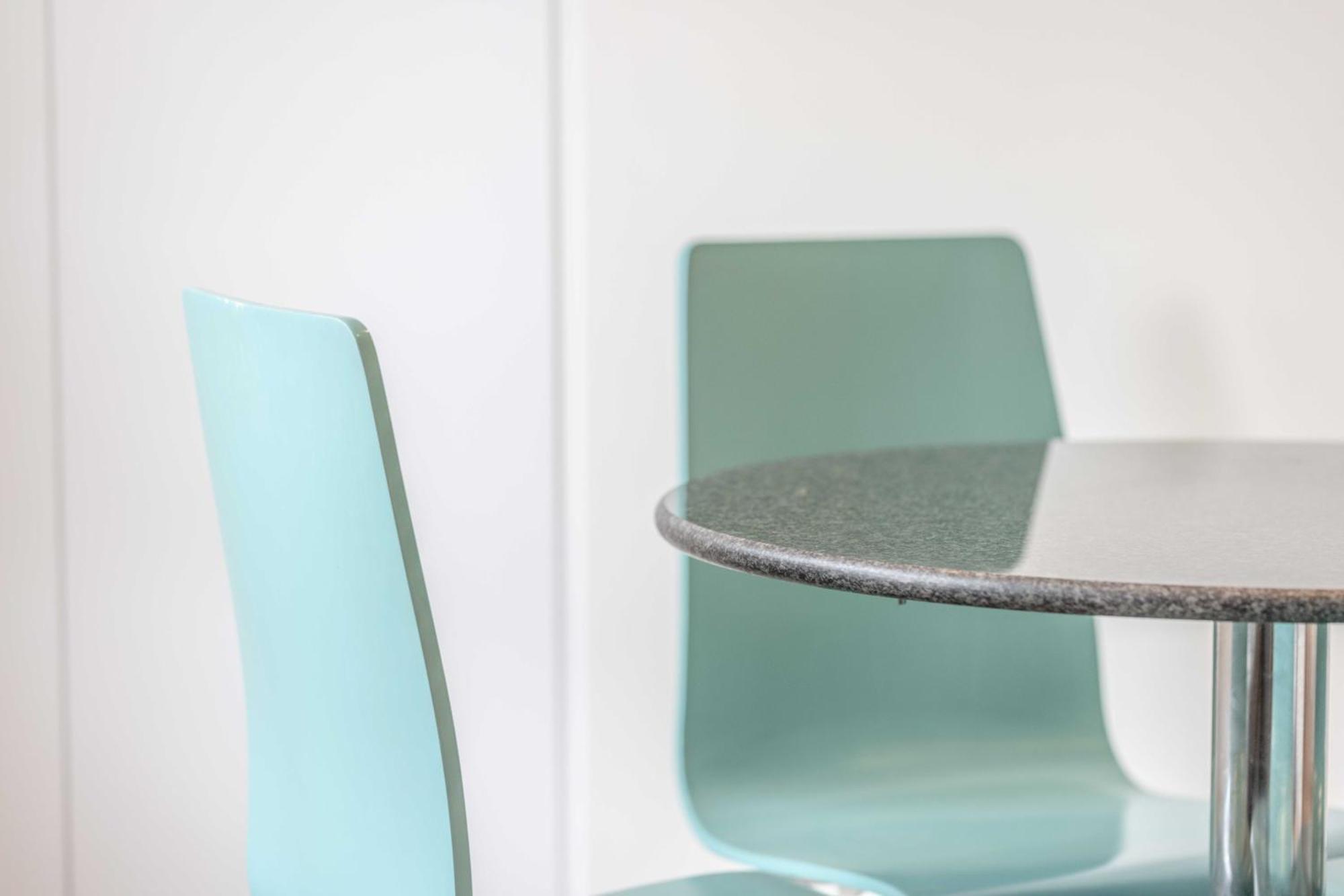 Entr - Modern In Apartment *