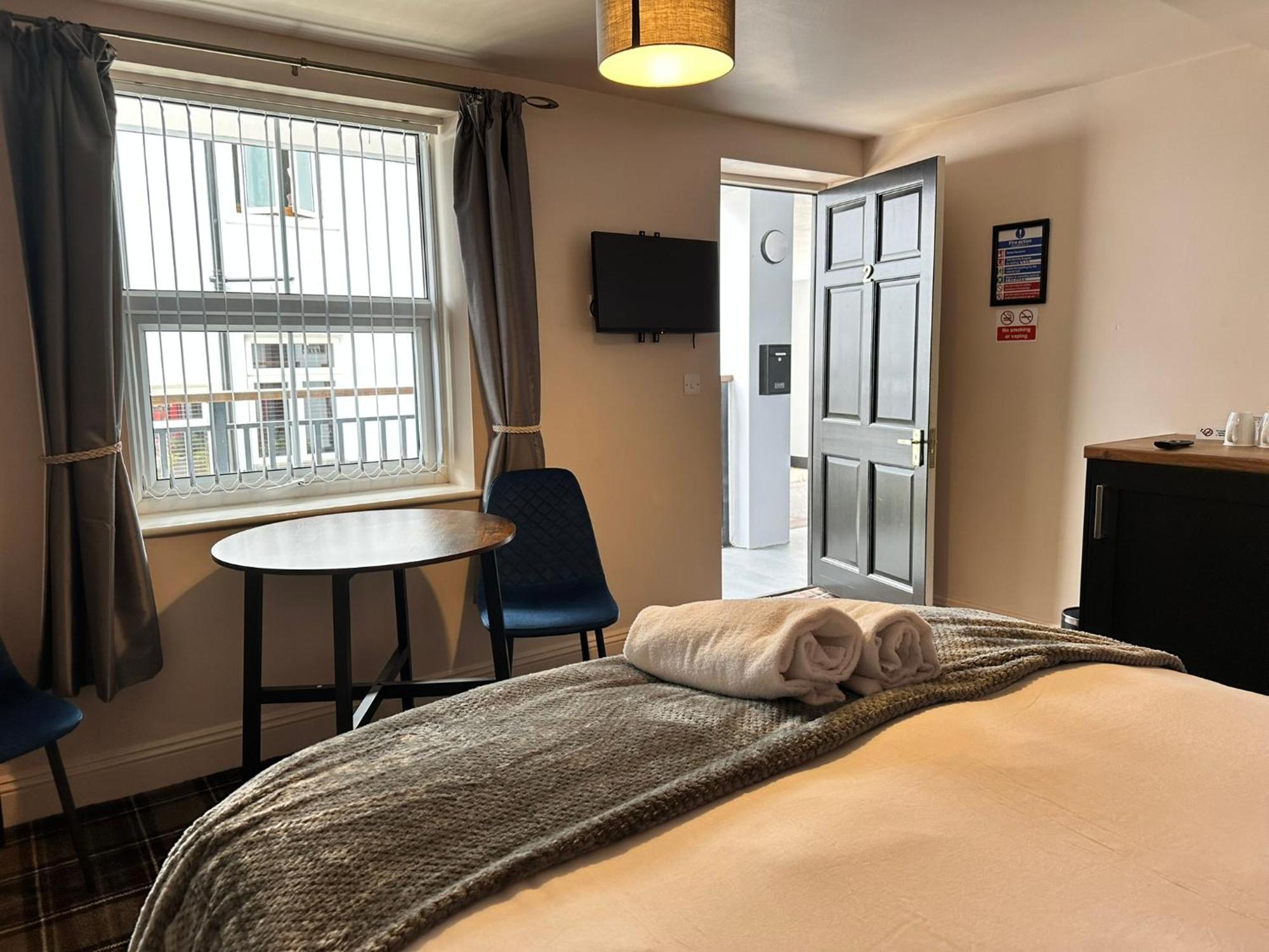 Hotel The Pub & 3*