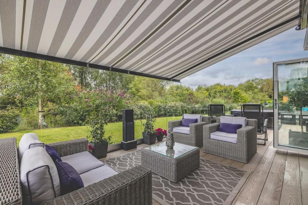 Holiday home Luxury With Hot Tub In Marina *