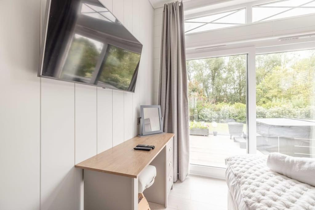 Holiday home Luxury With Hot Tub In Marina *