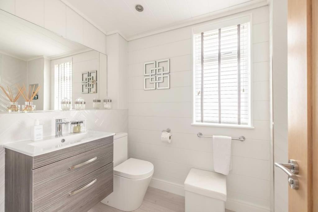 Luxury With Hot Tub In Marina Holiday home