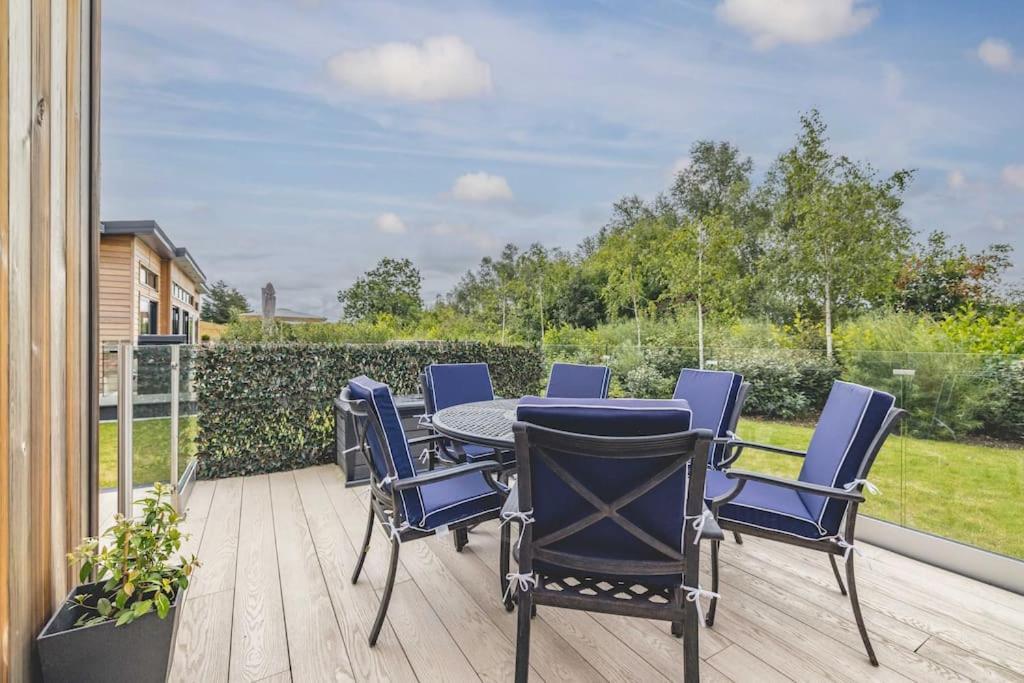 Holiday home Luxury With Hot Tub In Marina *