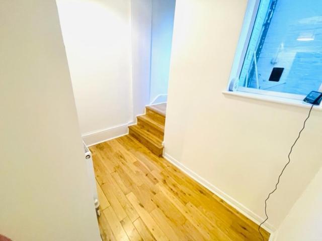 Apartment Berkshire