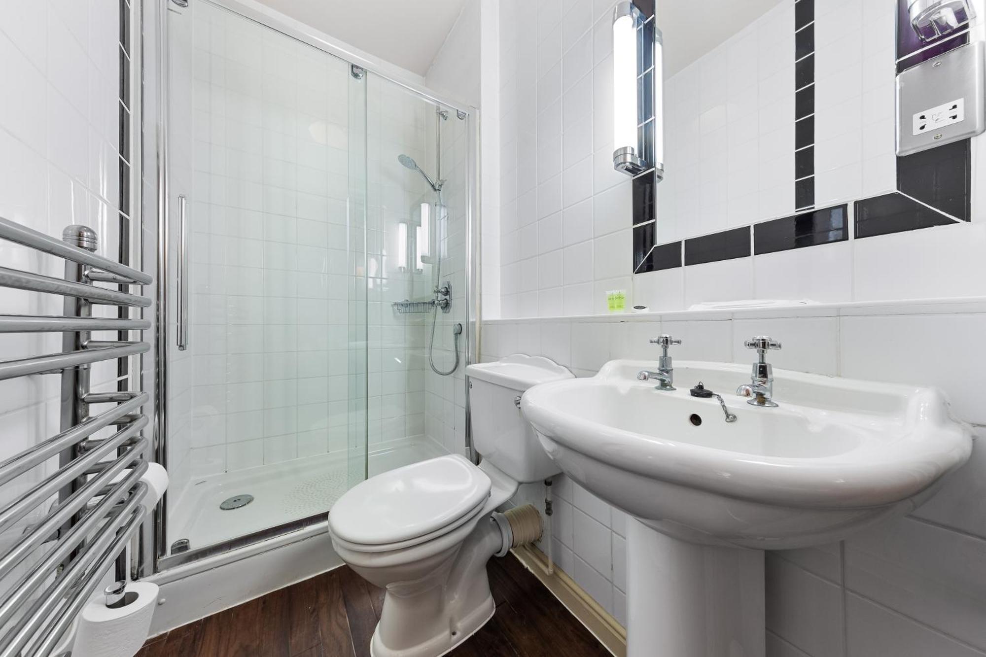 Harte & Garter Apartment
