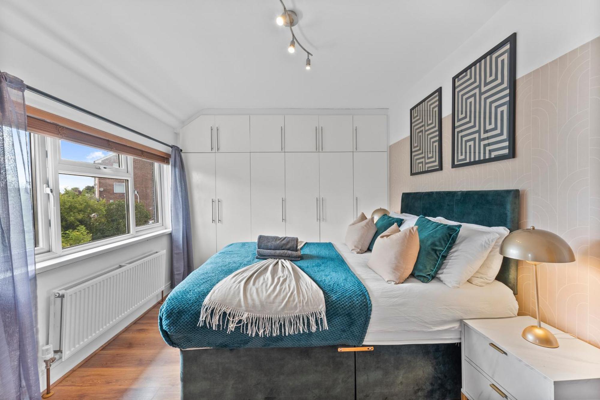 Charming 3 Bedroom House In The Heart Of Windsor Windsor