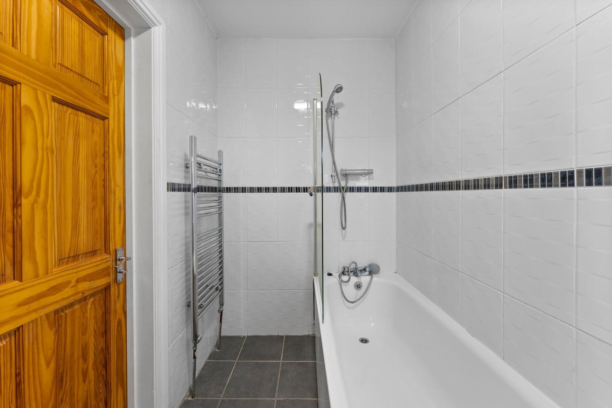 Charming 3 Bedroom House In The Heart Of Windsor