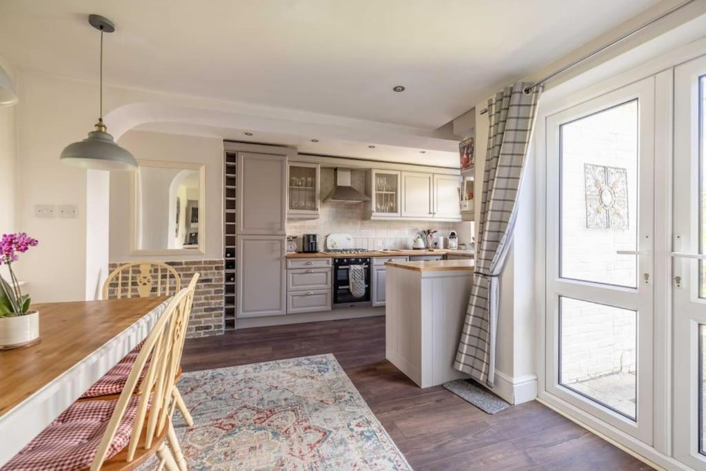 Holiday home 7 Sleeper Cosy In Parking & Legoland