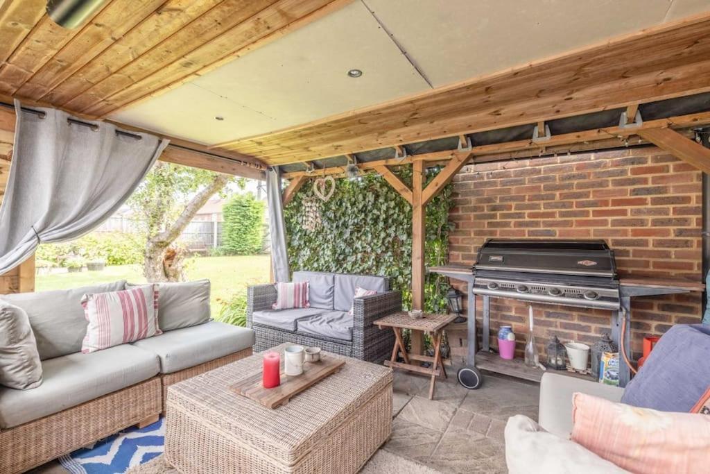7 Sleeper Cosy In Parking & Legoland * Windsor