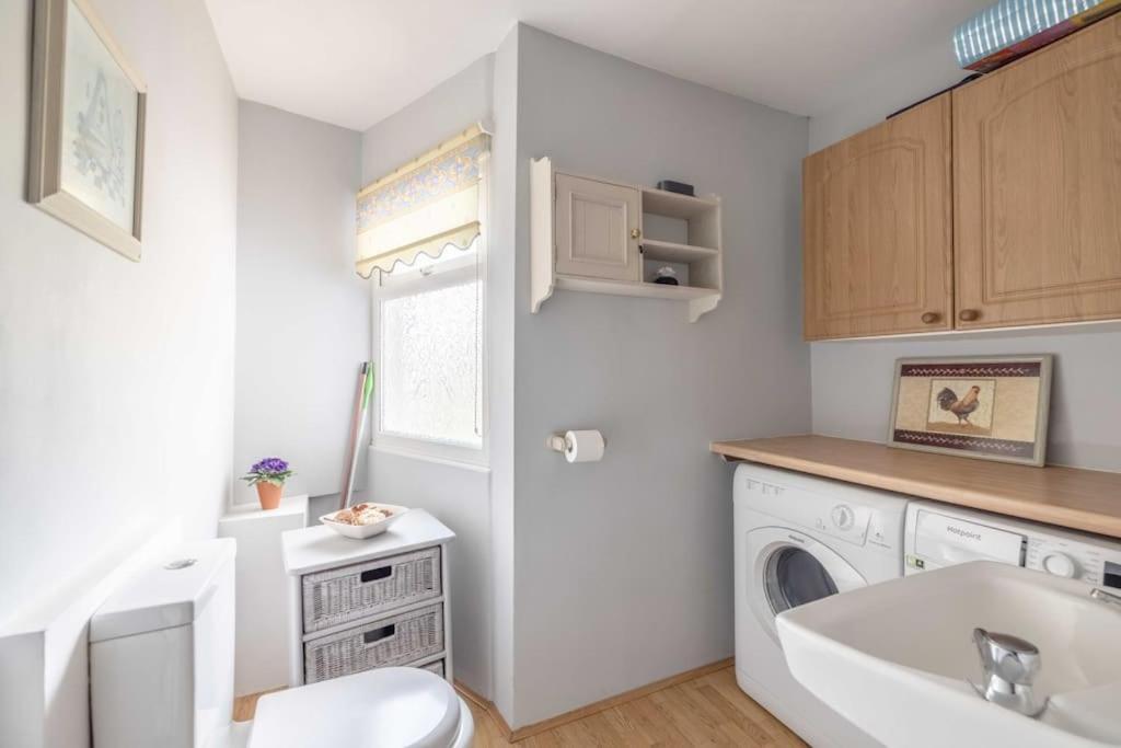 7 Sleeper Cosy In Parking & Legoland