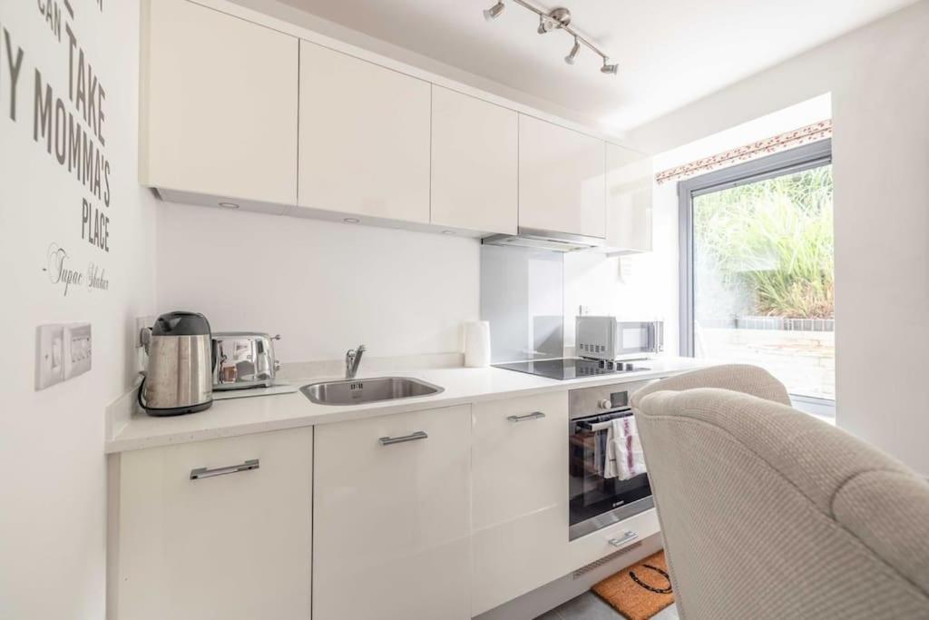 Apartment Stylish 1br, 2-min Walk To Castle *