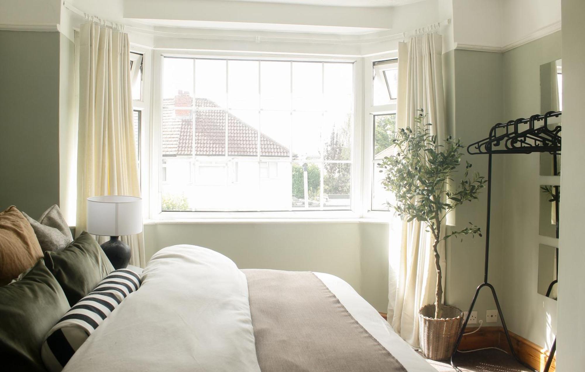 Charming 3 Bedroom House Near Castle And Legoland Holiday home Windsor