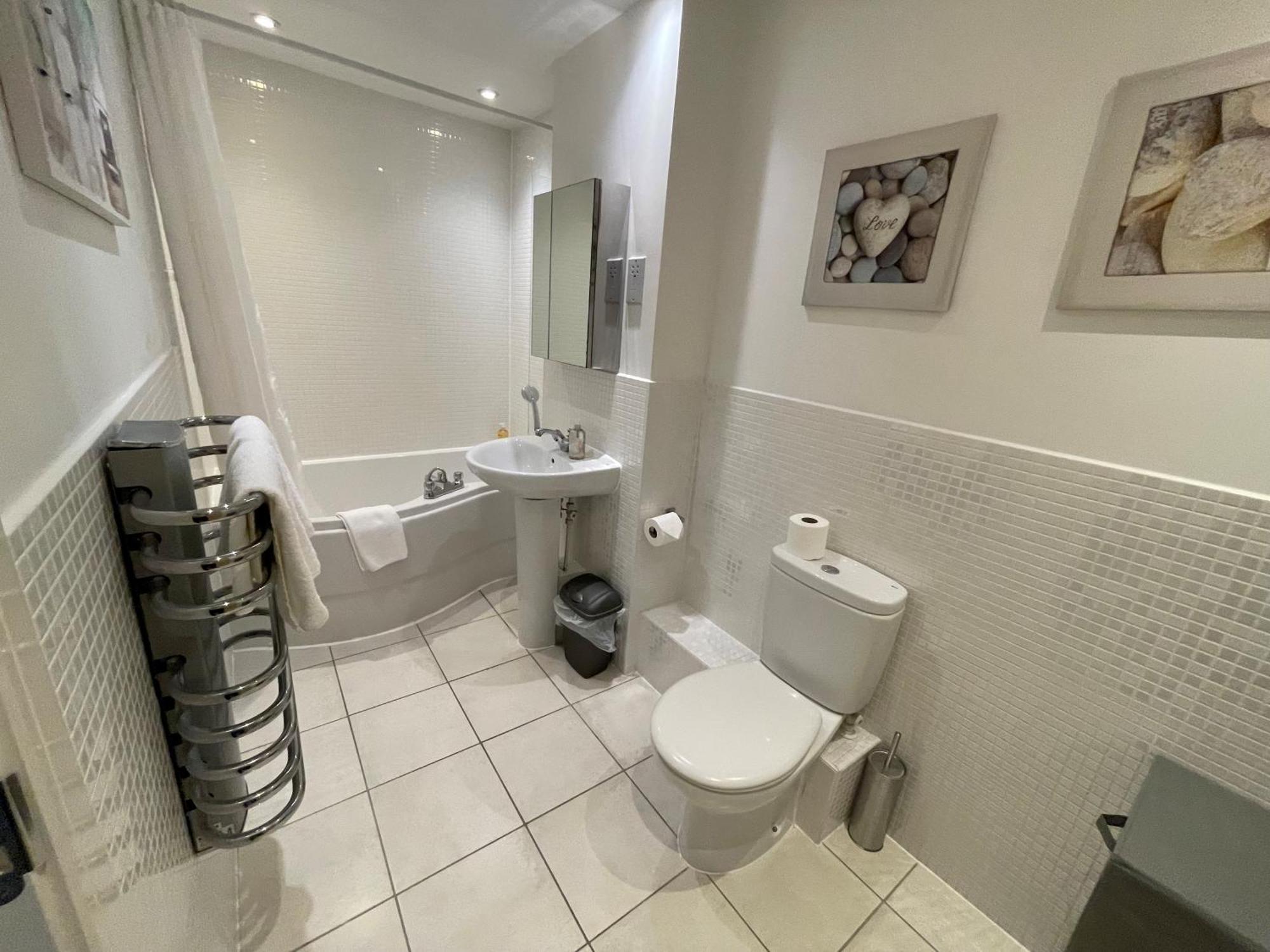 Apartment Two Bed Two Bath At Pavilions By Ltd Windsor