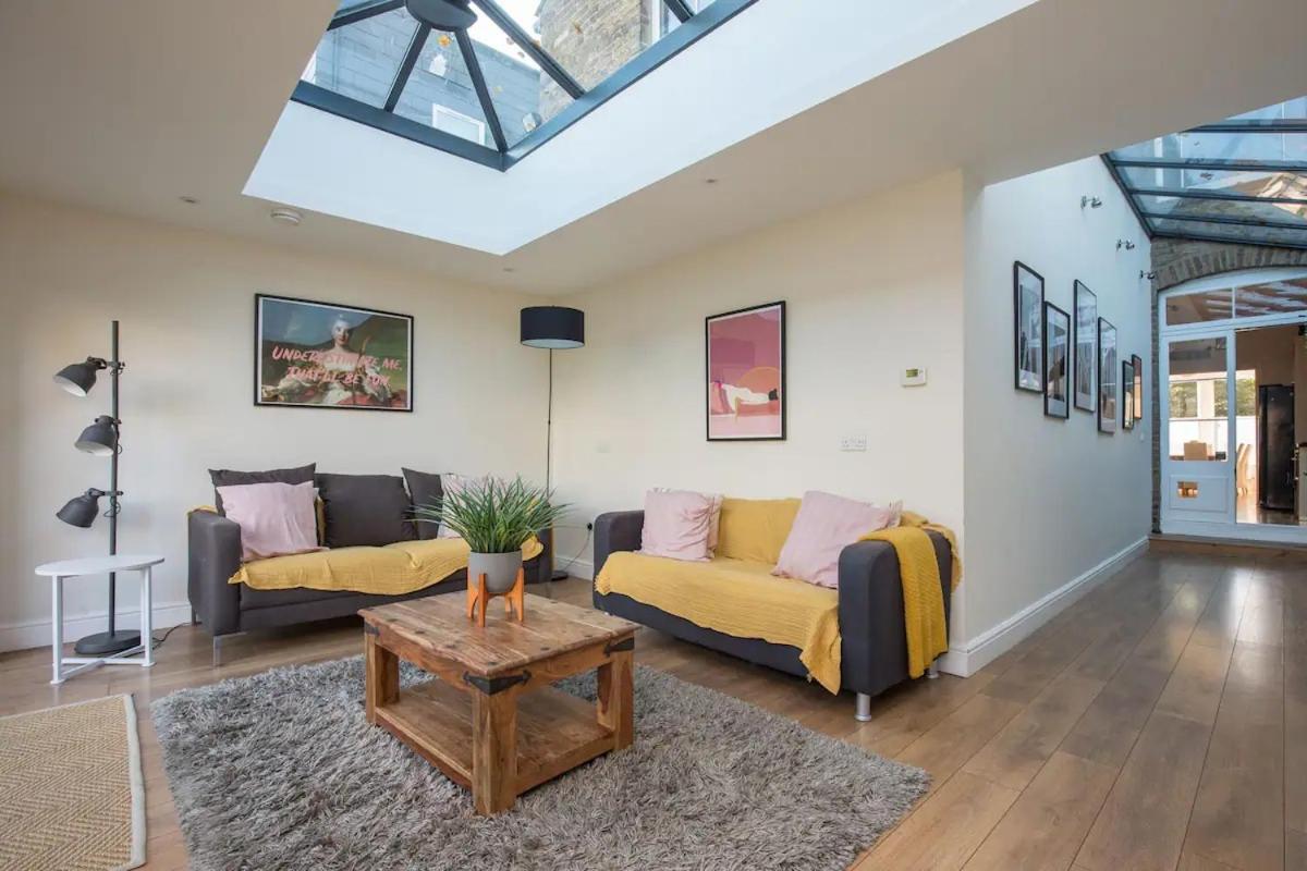 Grand Victorian House, Parking & River Walks Holiday home *