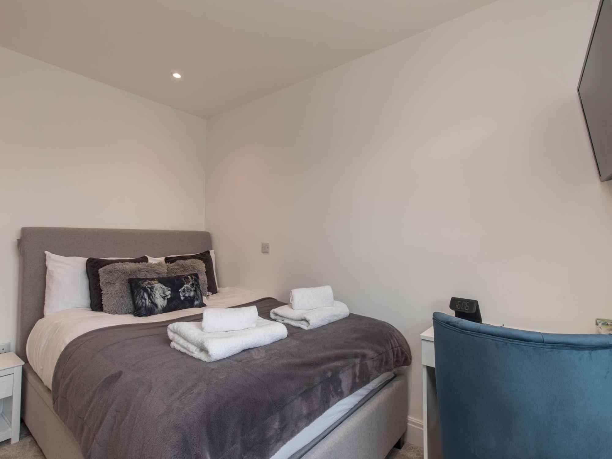 Apartment Pass The Keys Luxury 1 Bed Flat On Riverside *