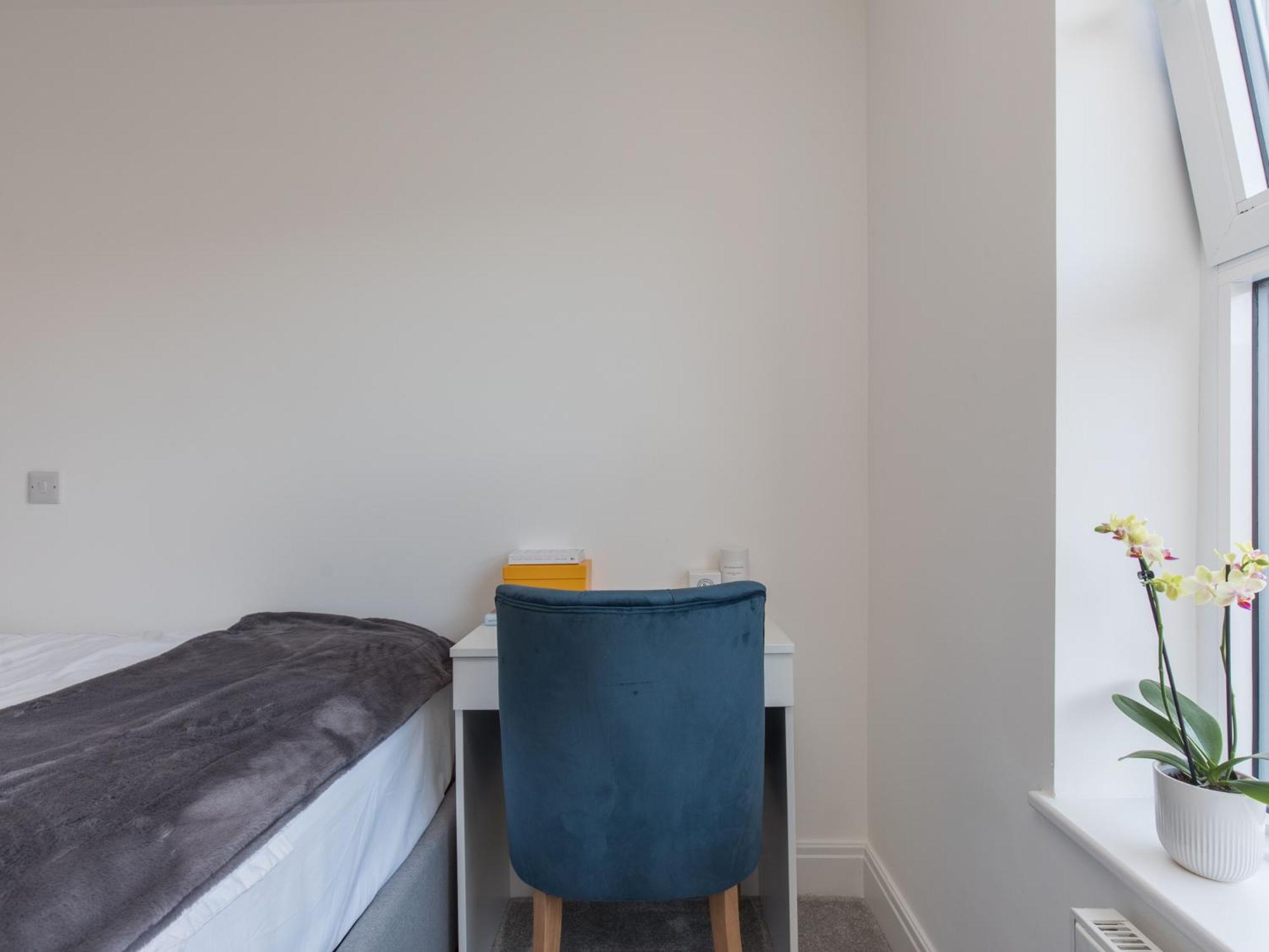 Pass The Keys Luxury 1 Bed Flat On Riverside Apartment Windsor