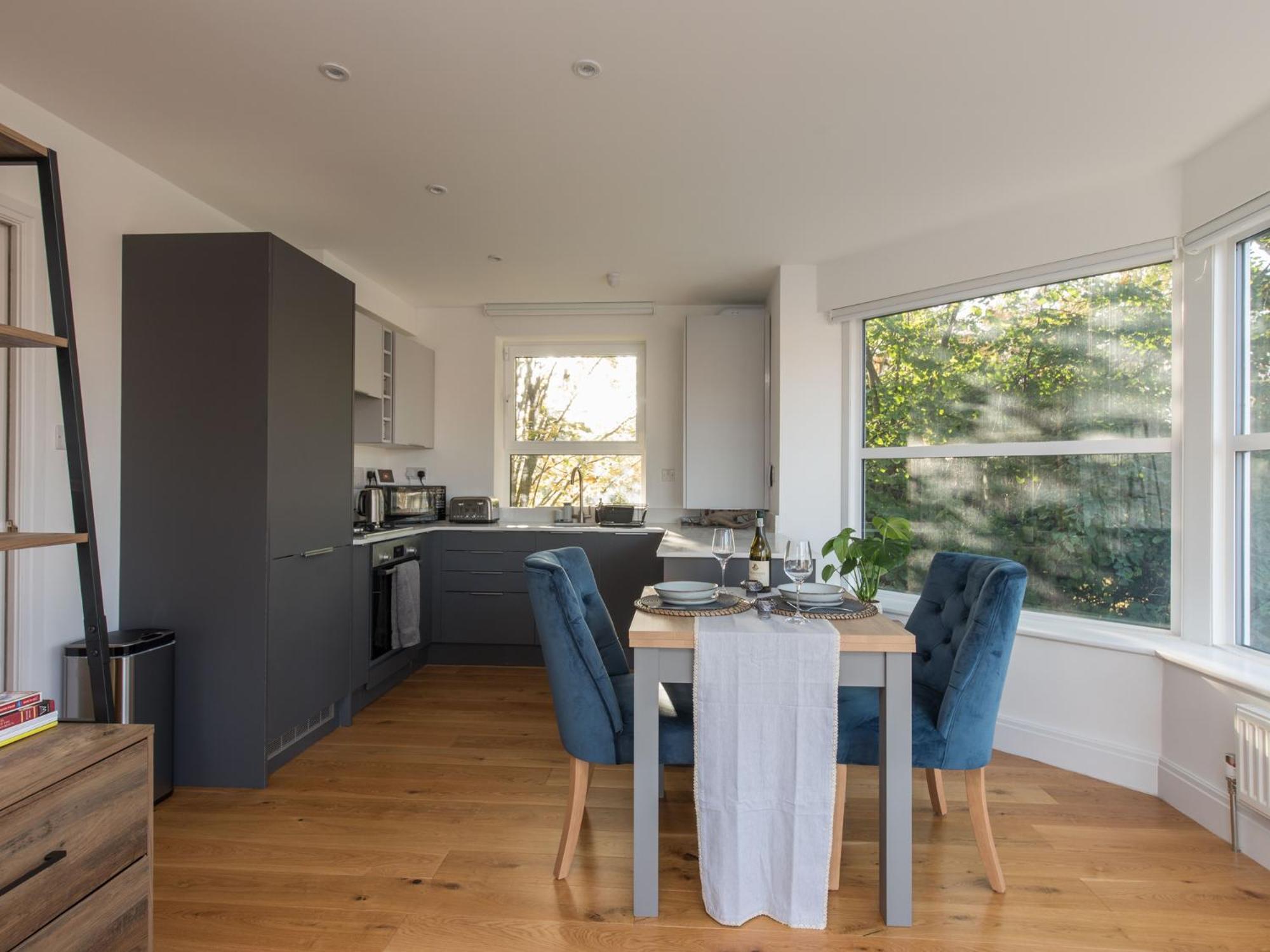 Pass The Keys Luxury 1 Bed Flat On Riverside Apartment *