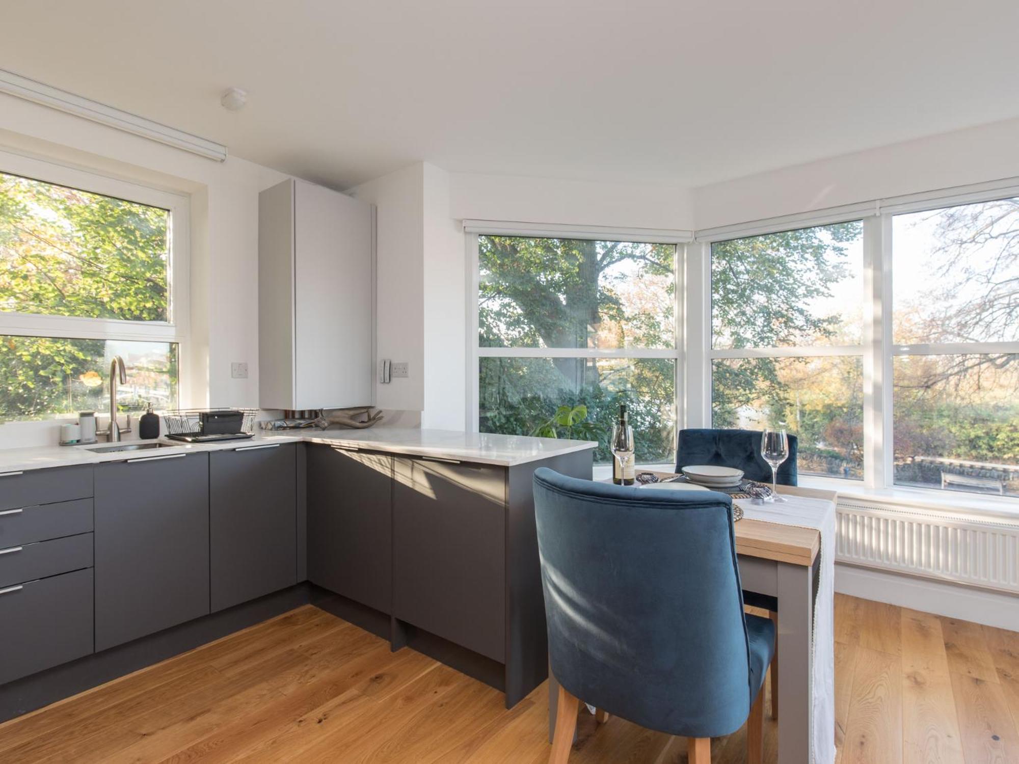 Pass The Keys Luxury 1 Bed Flat On Riverside Apartment