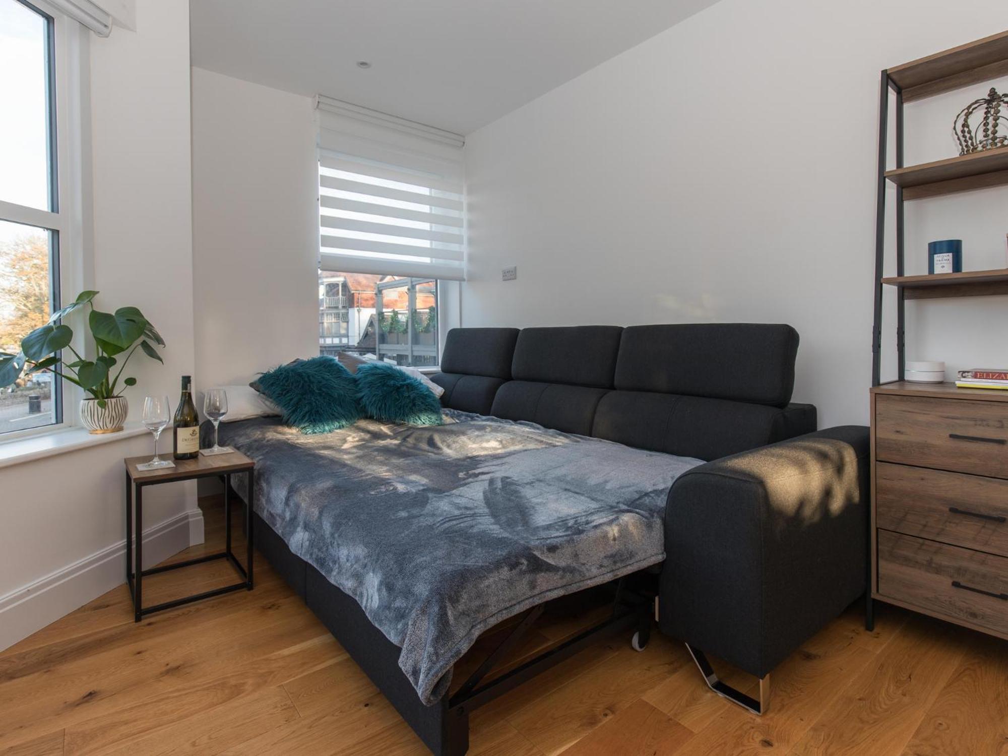 Apartment Pass The Keys Luxury 1 Bed Flat On Riverside Windsor