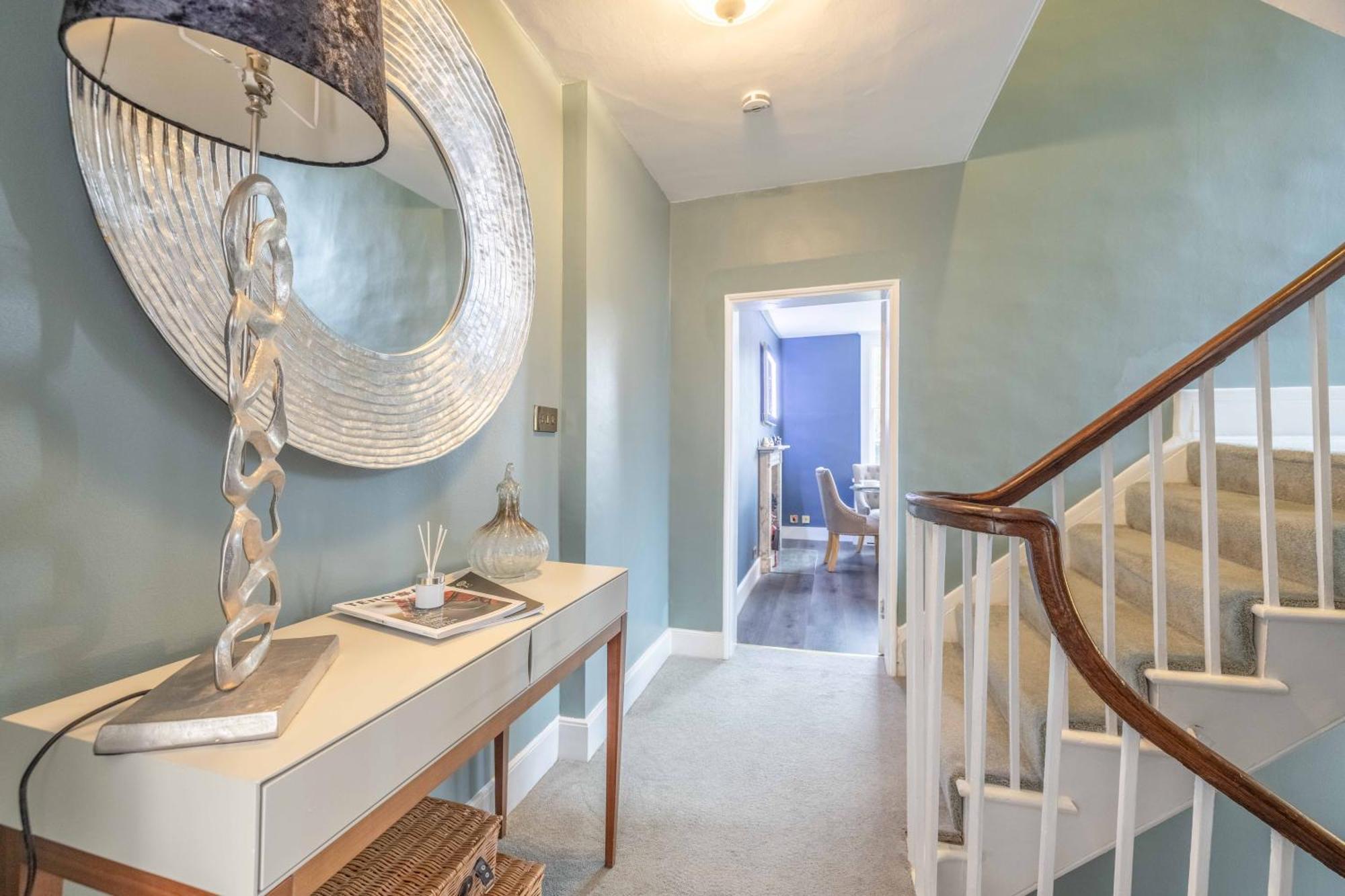 Holiday home Vip Guard Views! 2 Bed Steps From Castle