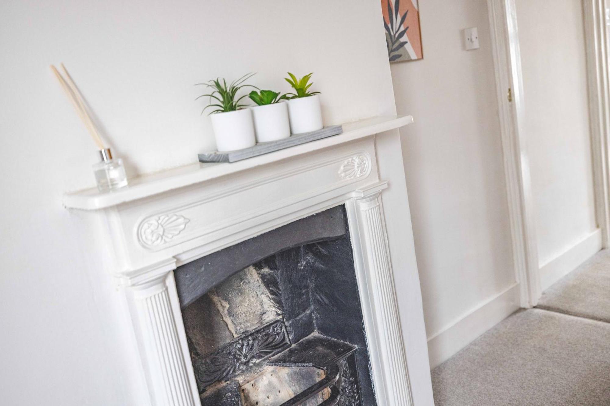 2br Character Minutes From Windsor, Private Garden Holiday home