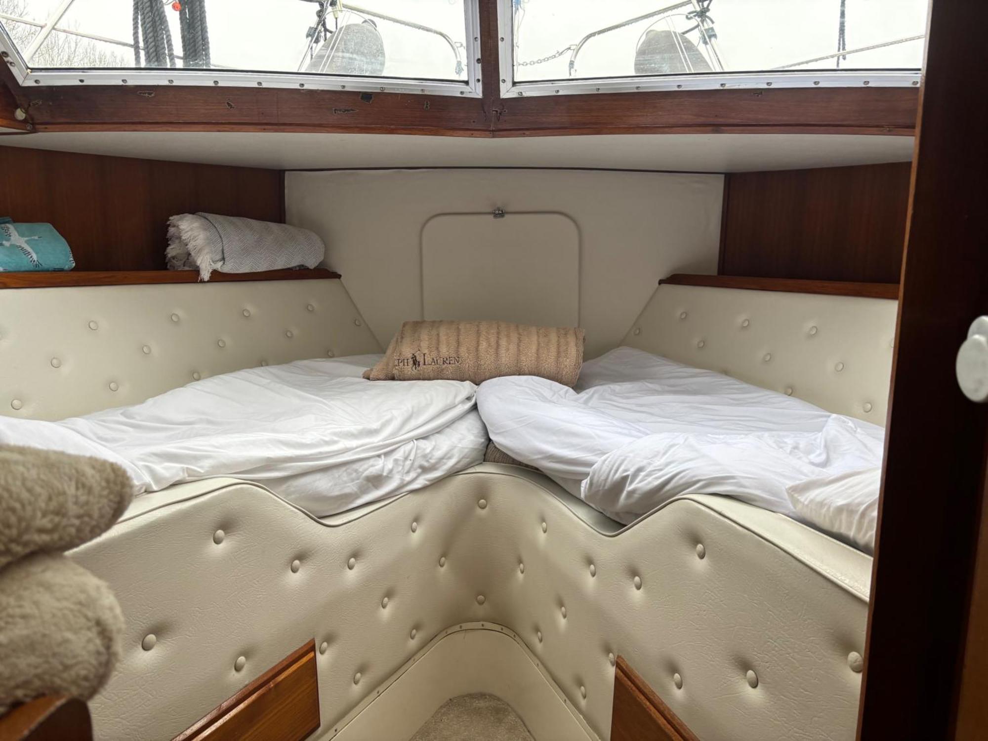 Holiday home Riverside Boat Retreat On The River Thames *