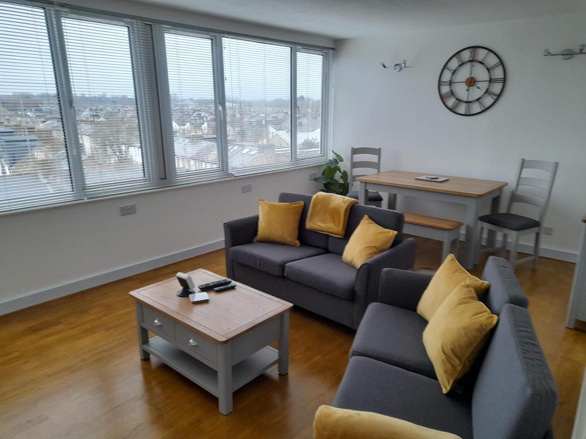 Magnolia Penthouse Apartment Windsor