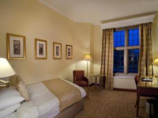 Savill Court Hotel 4*