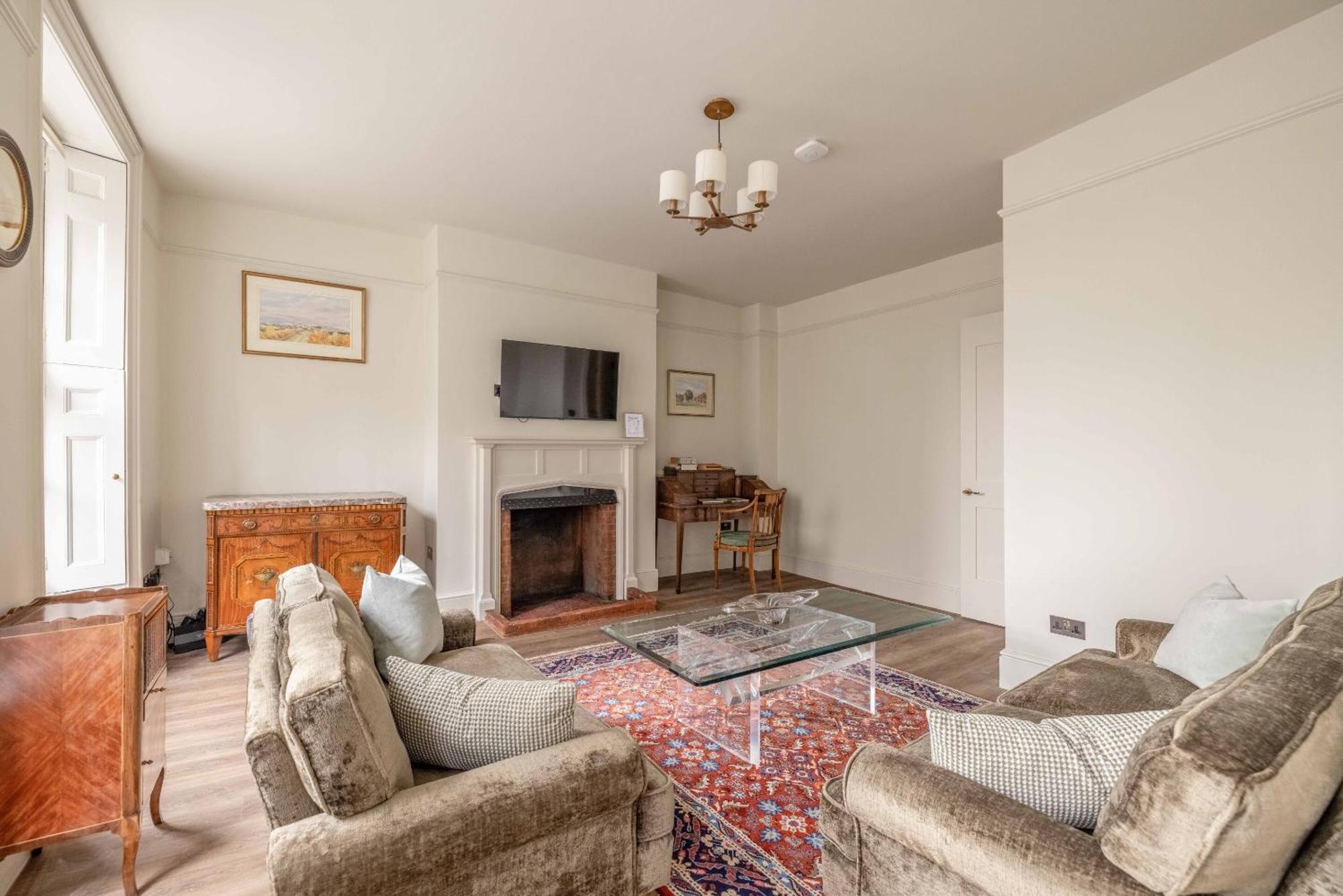 Consorts And Concubines Apartment *
